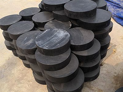 光山县板式橡胶支座由若干层橡胶片与薄钢板经加压硫化